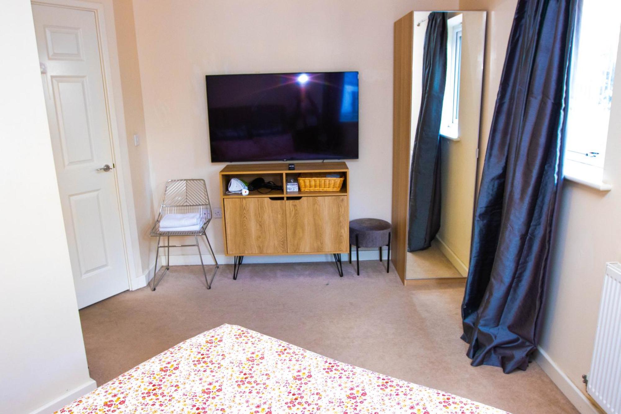 Sianavi Apartments Кетеринг Экстерьер фото